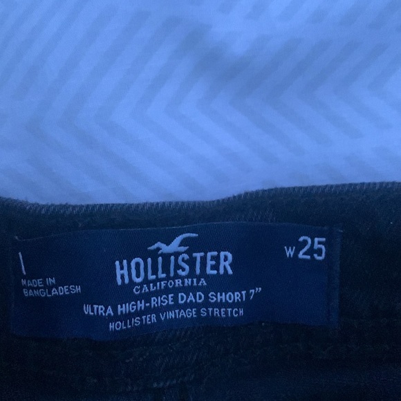 Holister Ultra High Rise Dad Shorts - Picture 3 of 4
